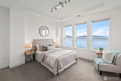 5105 Grand Loop #402, Tacoma, WA 98407 - Photo 17