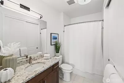 5105 Grand Loop #402, Tacoma, WA 98407 - Photo 13