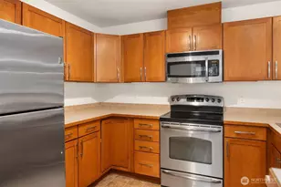 21404 S 40th Pl, SeaTac, WA 98198 - Photo 21