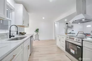 302 S 76th St, Tacoma, WA 98408 - Photo 13