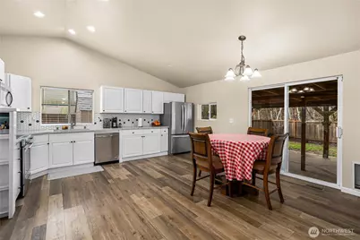 24501 234th Way SE, Maple Valley, WA 98038 - Photo 17