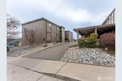 429 King Street #332, Wenatchee, WA 98801 - Photo 1