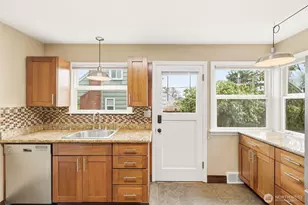 4822 N 8th St, Tacoma, WA 98406 - Photo 15