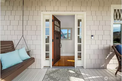 1519 Grand Avenue, Everett, WA 98201 - Photo 5