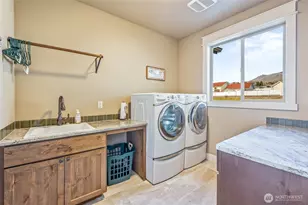 825 American Fruit Rd, Wenatchee, WA 98801 - Photo 25