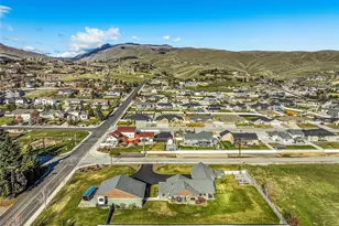 825 American Fruit Rd, Wenatchee, WA 98801 - Photo 3