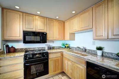 6535 Seaview Avenue NW #409B, Seattle, WA 98117 - Photo 11