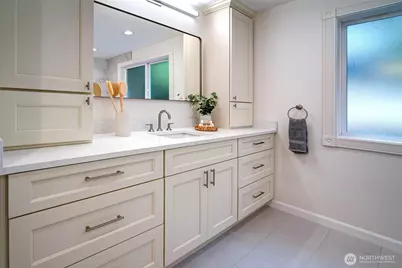 6145 93rd Avenue SE, Mercer Island, WA 98040 - Photo 19