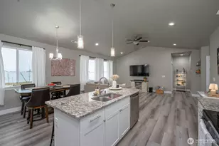 915 P St SW, Quincy, WA 98848 - Photo 35