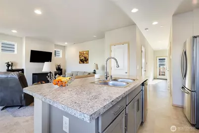 1025 Banyan Street, Bremerton, WA 98310 - Photo 9