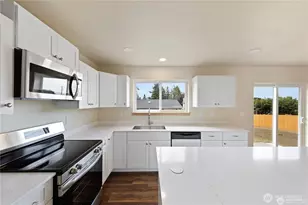 1248 Nimitz Dr, Coupeville, WA 98239 - Photo 11