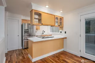 11619 NE 97th St, Kirkland, WA 98033 - Photo 9