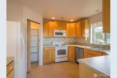 430 Whidby Avenue, Port Angeles, WA 98362 - Photo 9
