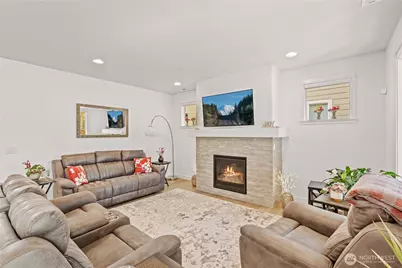 18934 146th Street E, Bonney Lake, WA 98391 - Photo 5