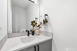 1706 B N 47th St, Seattle, WA 98103 - Photo 19