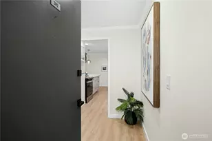 733 Lake St S, Kirkland, WA 98033 - Photo 3