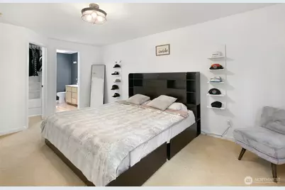 8215 1st Street SE, Lake Stevens, WA 98258 - Photo 13