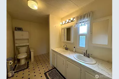 2210 Old Highway 99 South Road #31, Mount Vernon, WA 98273 - Photo 15