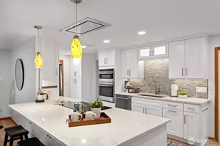 4902 NE 7th Pl, Renton, WA 98059 - Photo 7