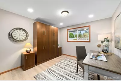 4902 NE 7th Place, Renton, WA 98059 - Photo 17