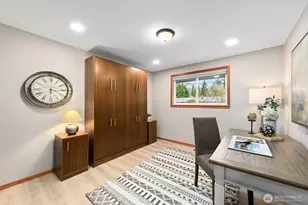 4902 NE 7th Pl, Renton, WA 98059 - Photo 17