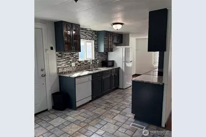 4040 Auburn Way S #16, Auburn, WA 98092 - Photo 9