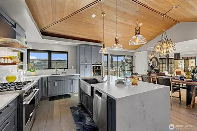 5425 SE 96th Avenue, Mercer Island, WA 98040 - Photo 11