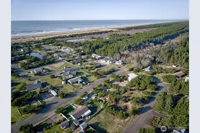 35509 J Place, Ocean Park, WA 98640 - Photo 3