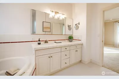 600 Sunrise Drive, Lynden, WA 98264 - Photo 13