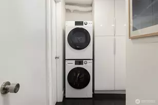 202 W Olympic Pl, Seattle, WA 98119 - Photo 23