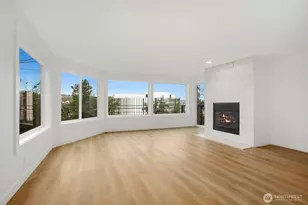 1028 Lakeview Blvd E, Seattle, WA 98102 - Photo 3