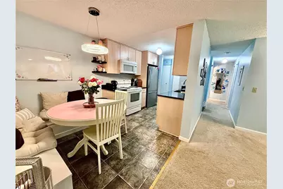 10501 8th Avenue NE #335, Seattle, WA 98125 - Photo 5