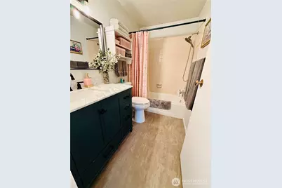 10501 8th Avenue NE #335, Seattle, WA 98125 - Photo 13