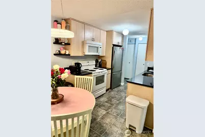 10501 8th Avenue NE #335, Seattle, WA 98125 - Photo 7