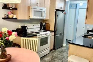 10501 8th Ave NE, Seattle, WA 98125 - Photo 7