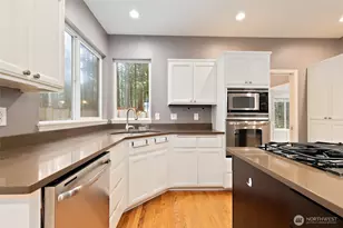 13892 473rd Ct SE, North Bend, WA 98045 - Photo 9