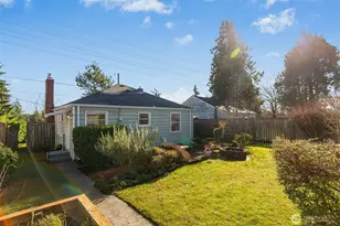 10739 Fremont Ave N, Seattle, WA 98133 - Photo 19