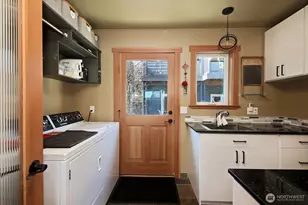 896 Snowshoe Pl, Greenbank, WA 98253 - Photo 25