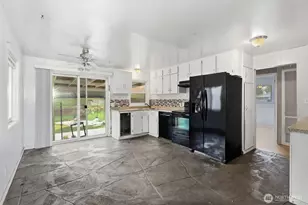 232 Bridgeway, Everett, WA 98201 - Photo 9