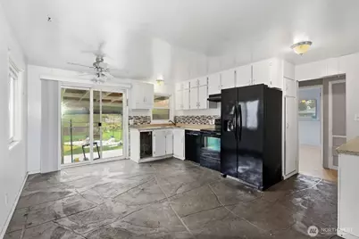 232 Bridgeway, Everett, WA 98201 - Photo 7