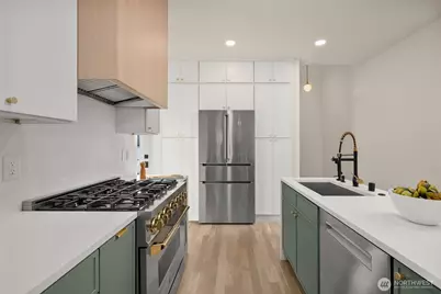 2121 1st Avenue W, Seattle, WA 98119 - Photo 11