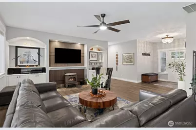 12323 193rd Avenue E, Bonney Lake, WA 98391 - Photo 3