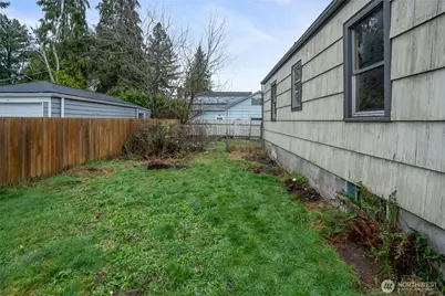 125 S 64th Street, Tacoma, WA 98408 - Photo 33