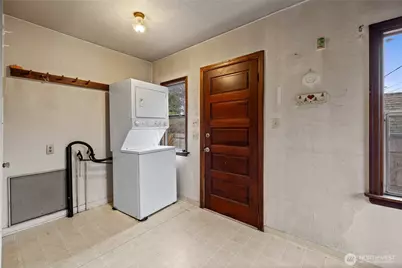 125 S 64th Street, Tacoma, WA 98408 - Photo 11