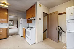 125 S 64th St, Tacoma, WA 98408 - Photo 7