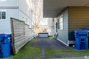 3245 21st Ave W, Seattle, WA 98199 - Photo 25