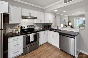 12206 NE 147th Pl, Kirkland, WA 98034 - Photo 9