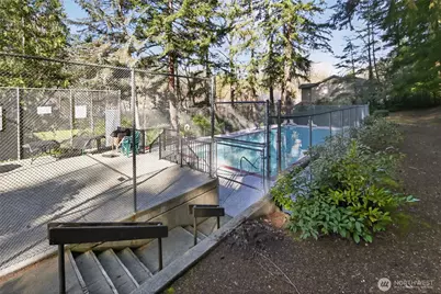 12206 NE 147th Place #B, Kirkland, WA 98034 - Photo 25