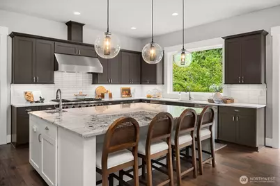 1646 106th Avenue SE, Bellevue, WA 98004 - Photo 7