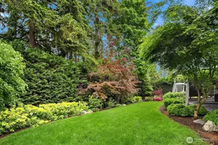 1646 106th Ave SE, Bellevue, WA 98004 - Photo 35